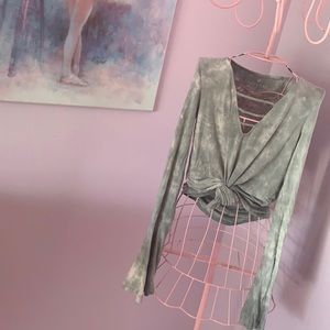 AMERICAN EAGLE Green Bell Sleeve Top